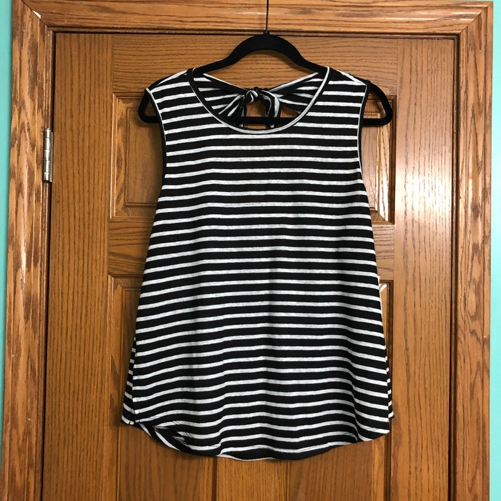 Old navy open back tank top
